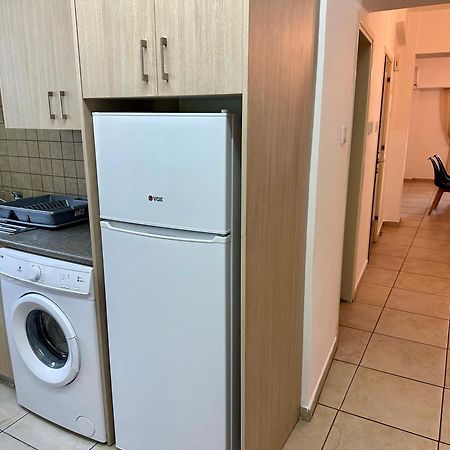 Private Room In Shared Flat Nicosia Exterior photo